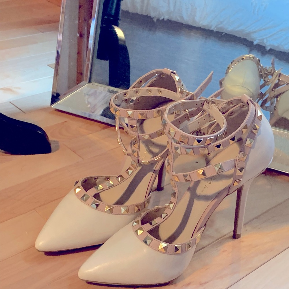 Stunning, Sexy Wild Diva Heels. Very stylish!!! Great for a “wild” night out!
